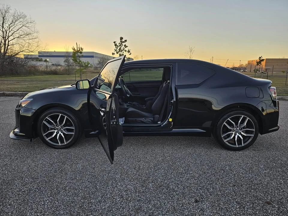 2014 Scion tC - Image 19 of 19