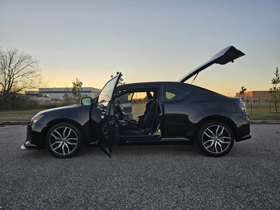 2014 Scion tC - Image 3 of 19