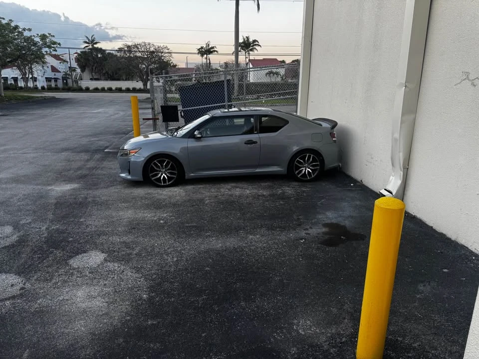 2014 Scion tC - Image 8 of 9
