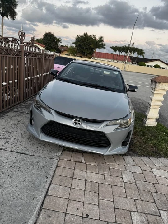 2014 Scion tC - Image 4 of 4