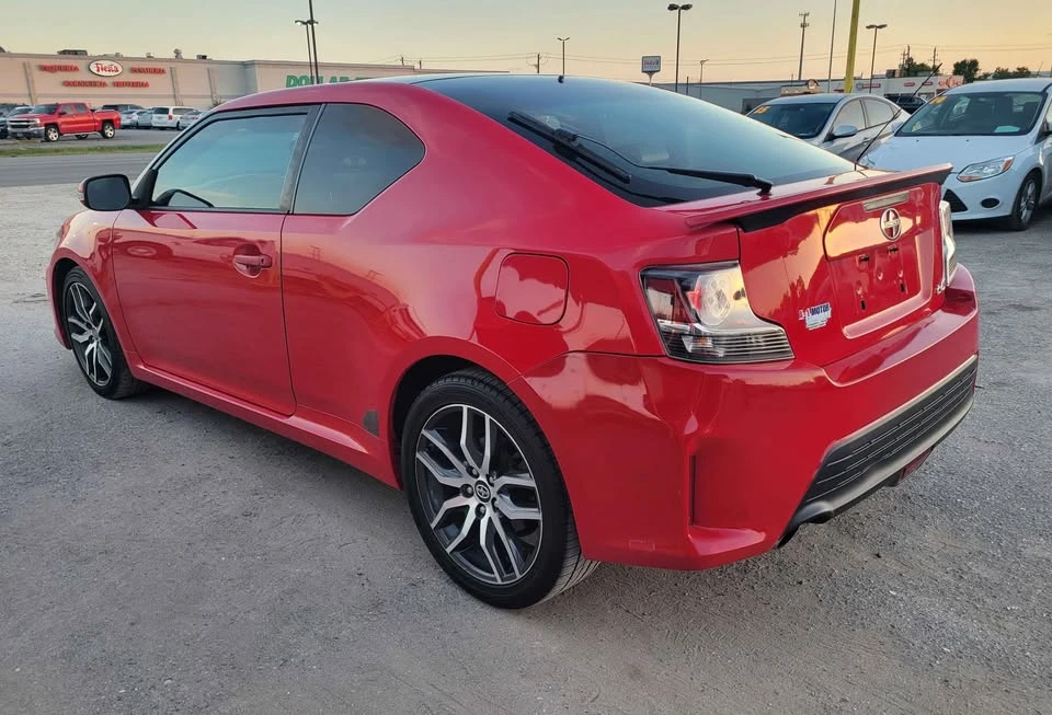 2014 Scion tC - Image 5 of 10