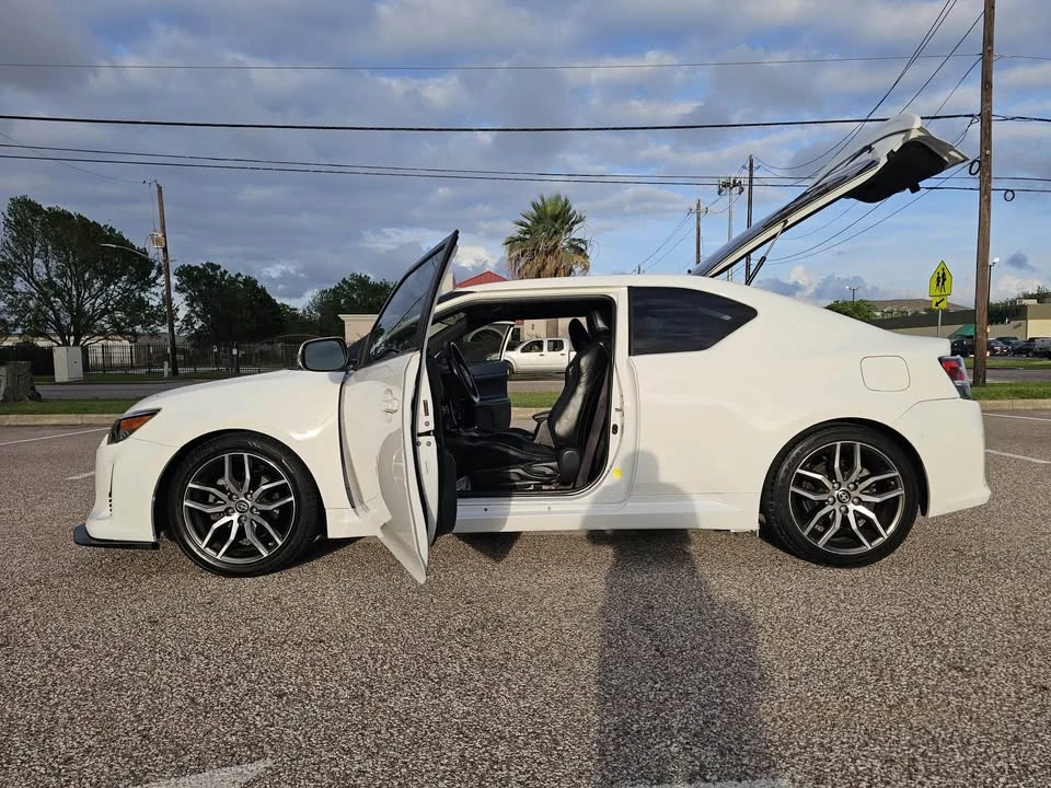 2014 Scion tC - Image 13 of 18