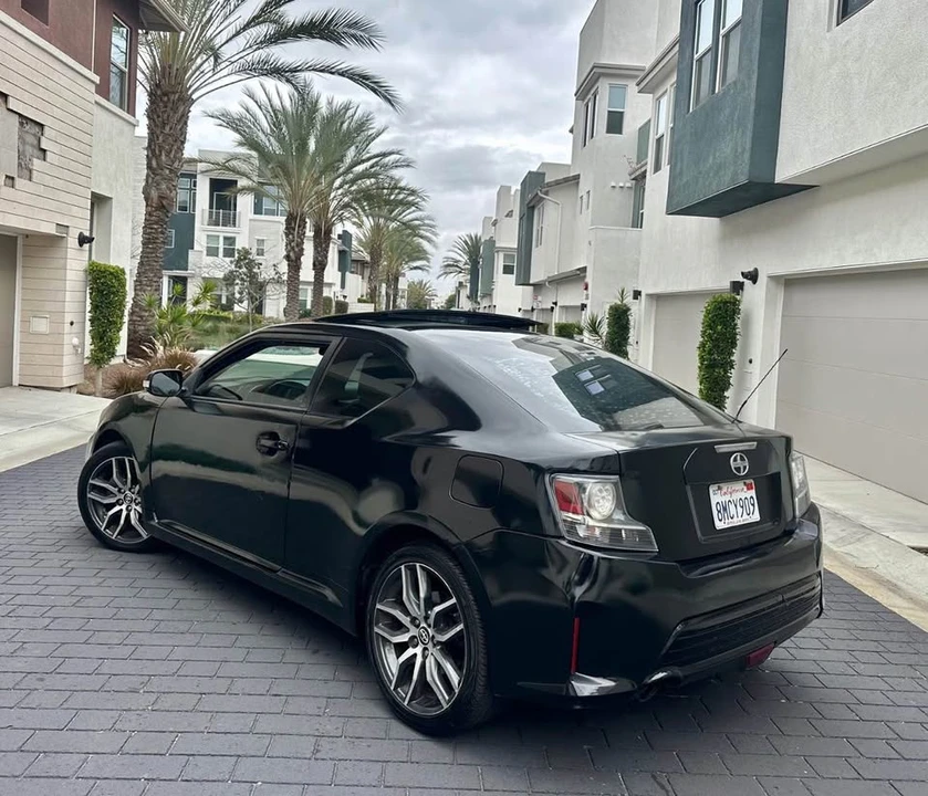 2014 Scion tC - Image 2 of 9