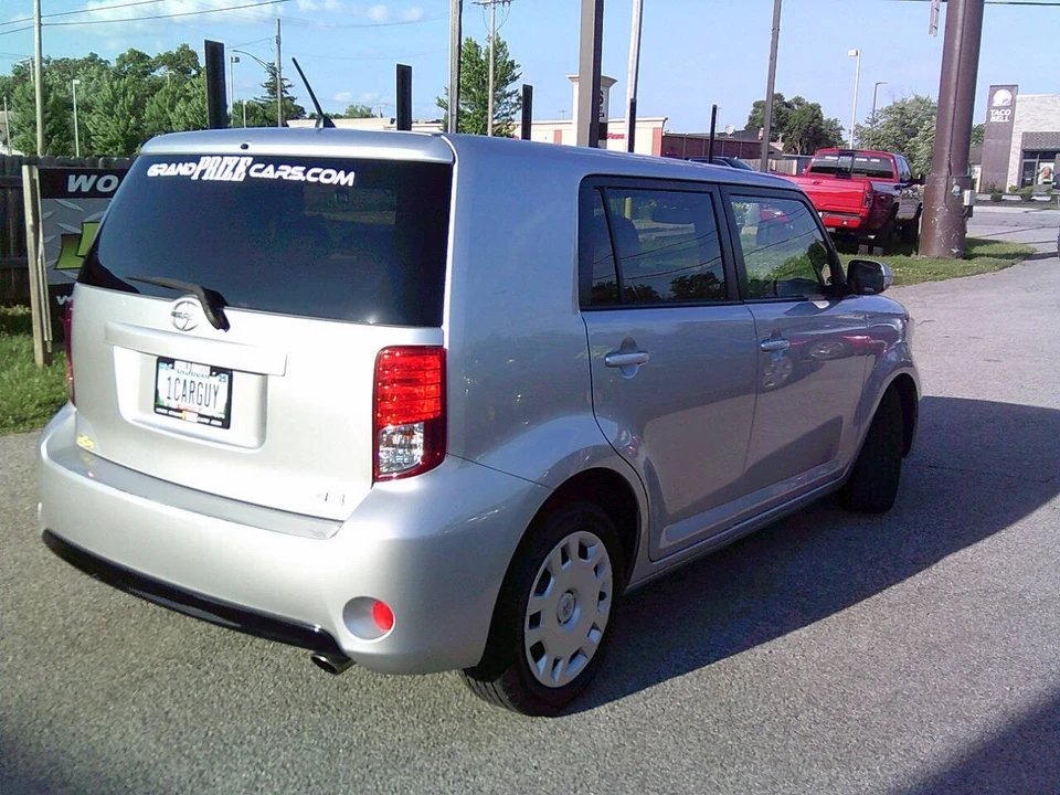 2014 Scion xB - Image 8 of 21