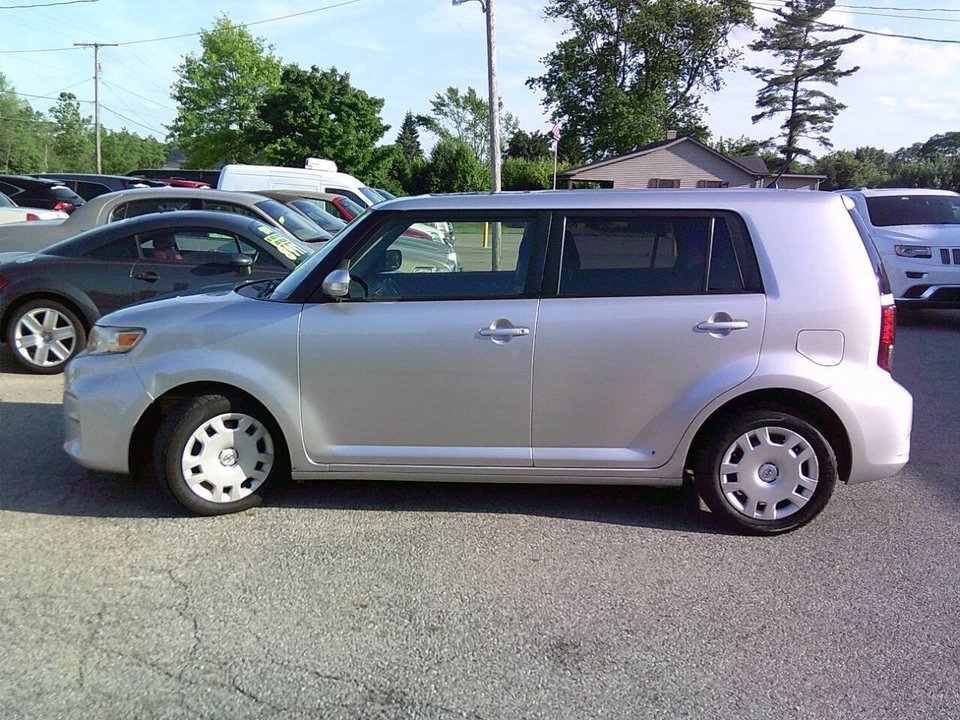 2014 Scion xB - Image 4 of 21