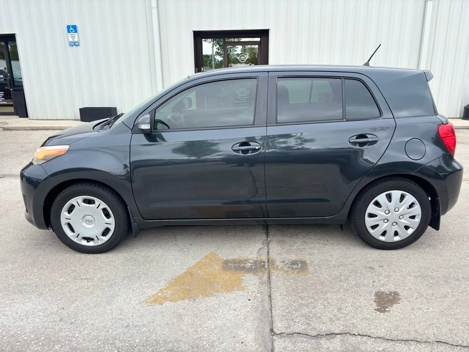 2014 Scion xD - Image 2 of 21