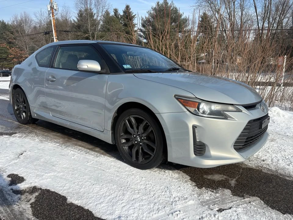 2014 Scion tC - Image 2 of 10