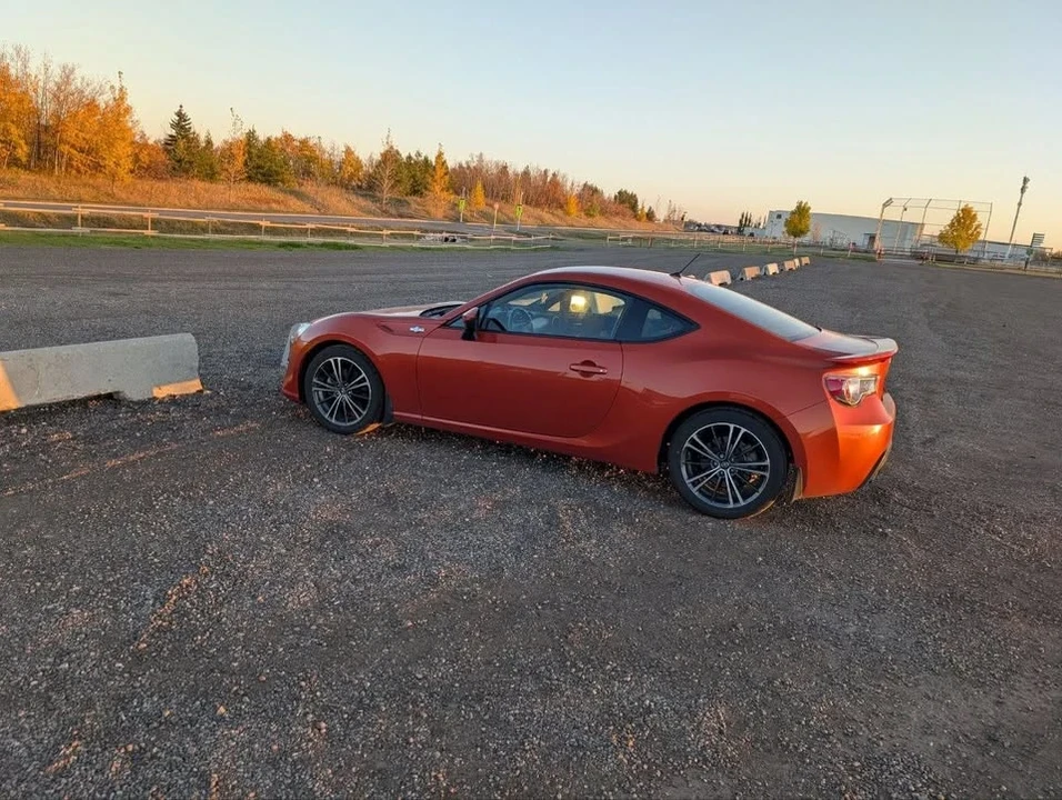 2014 Scion FR-S - Image 3 of 8