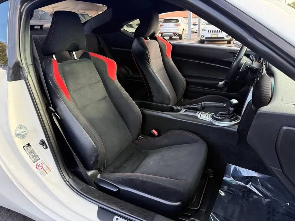 2014 Scion FR-S - Image 8 of 13