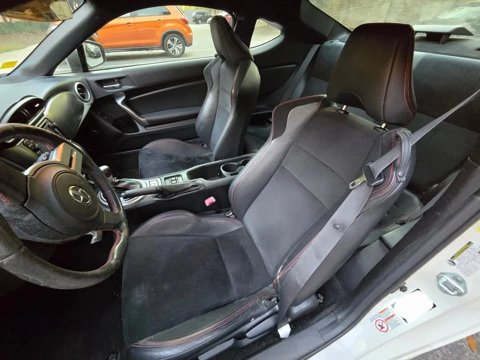 2014 Scion FR-S - Image 9 of 11