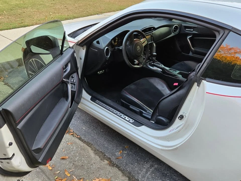2014 Scion FR-S - Image 8 of 11