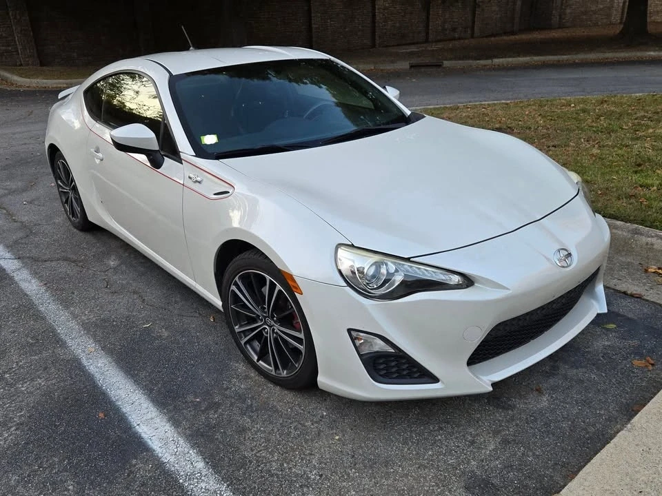 2014 Scion FR-S - Image 2 of 11