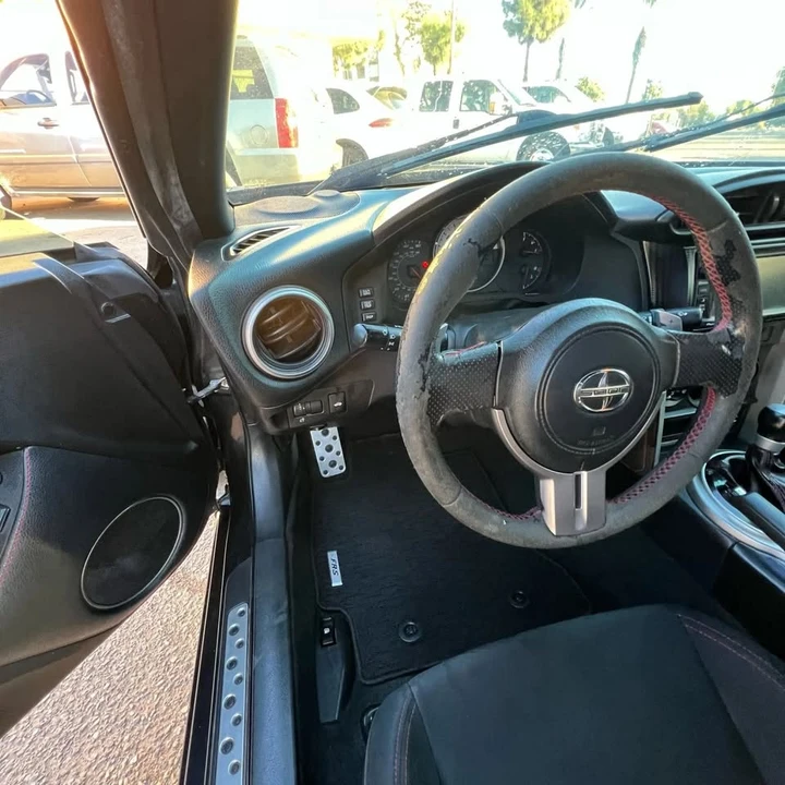 2014 Scion FR-S - Image 10 of 20