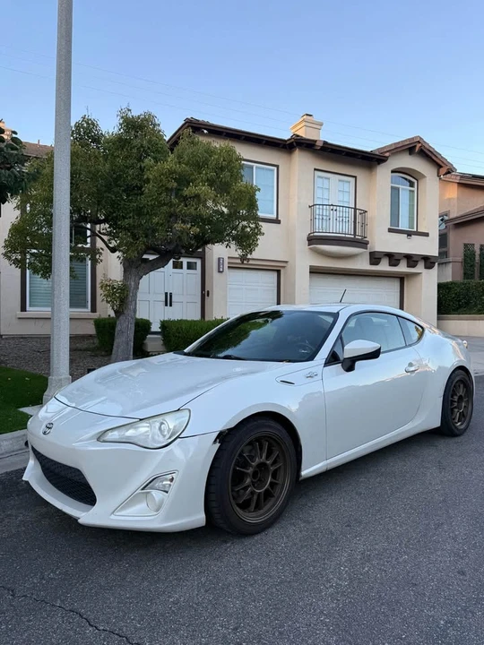 2014 Scion FR-S - Image 3 of 13