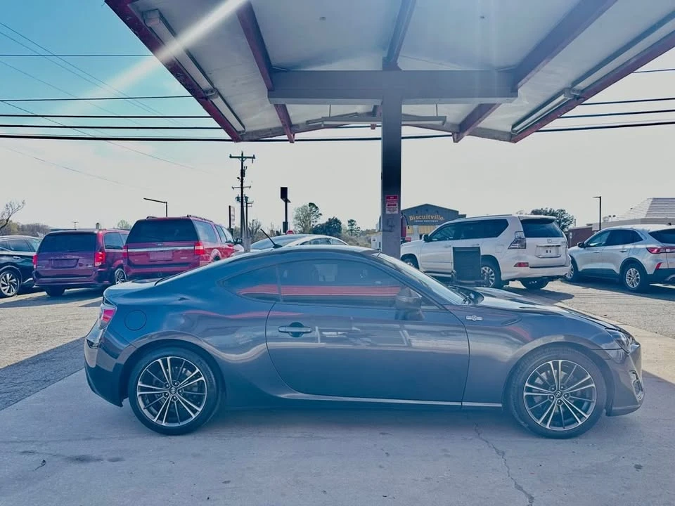2014 Scion FR-S - Image 5 of 12
