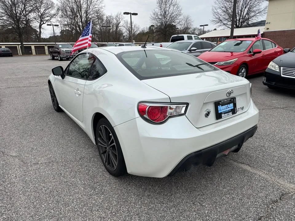 2014 Scion FR-S - Image 3 of 18