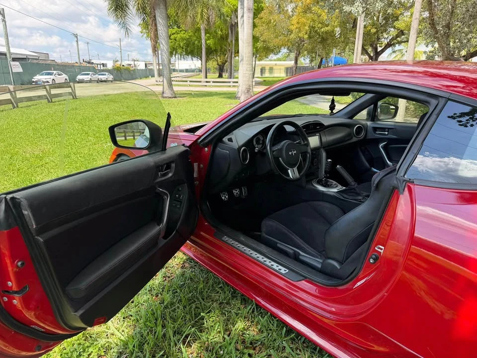 2014 Scion FR-S - Image 6 of 9