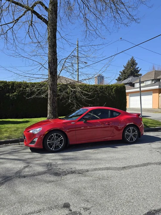 2014 Scion FR-S - Image 9 of 19