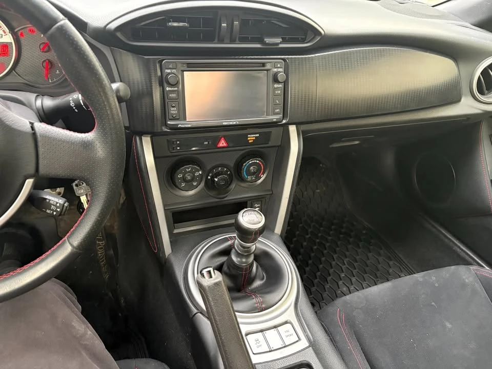 2014 Scion FR-S - Image 11 of 12