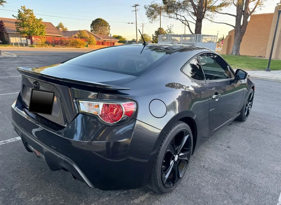 2014 Scion FR-S - Image 4 of 8