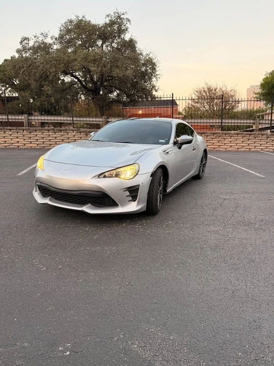 2014 Scion FR-S - Image 4 of 11