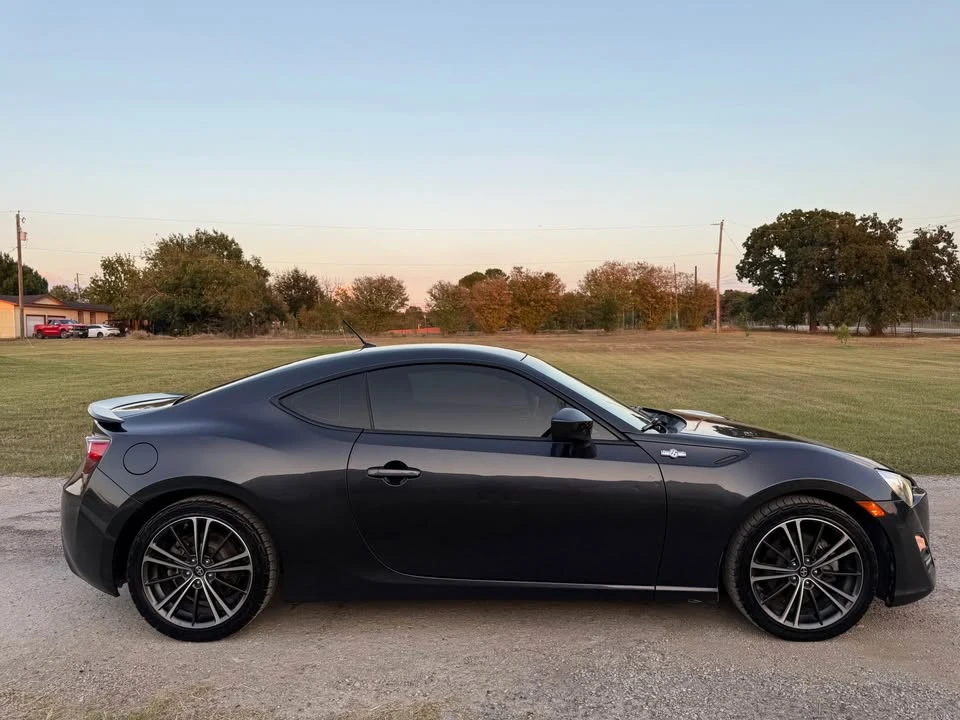 2014 Scion FR-S - Image 3 of 10