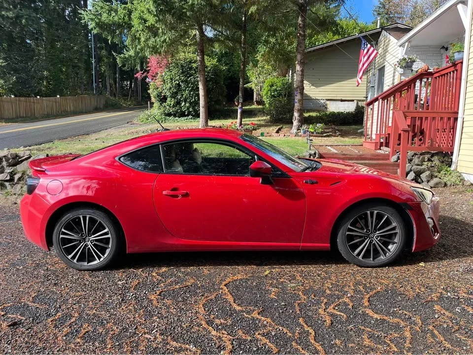2014 Scion FR-S - Image 2 of 8