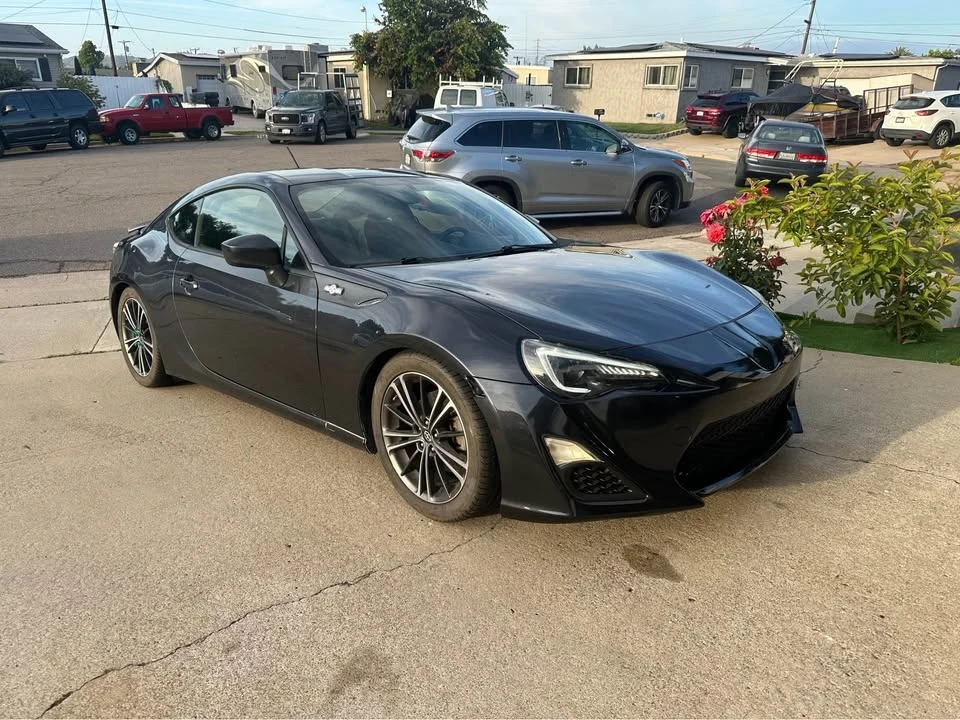 2014 Scion FR-S - Image 2 of 11
