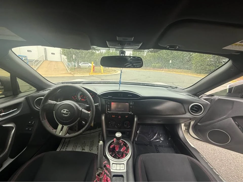 2014 Scion FR-S - Image 9 of 18
