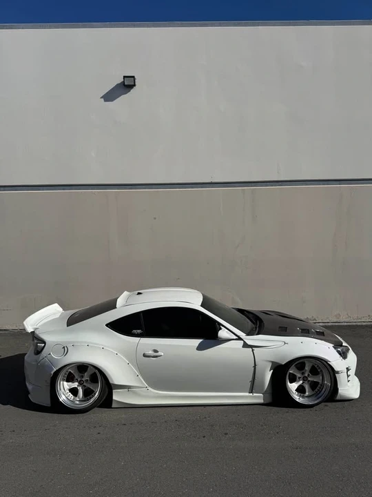 2014 Scion FR-S - Image 3 of 13