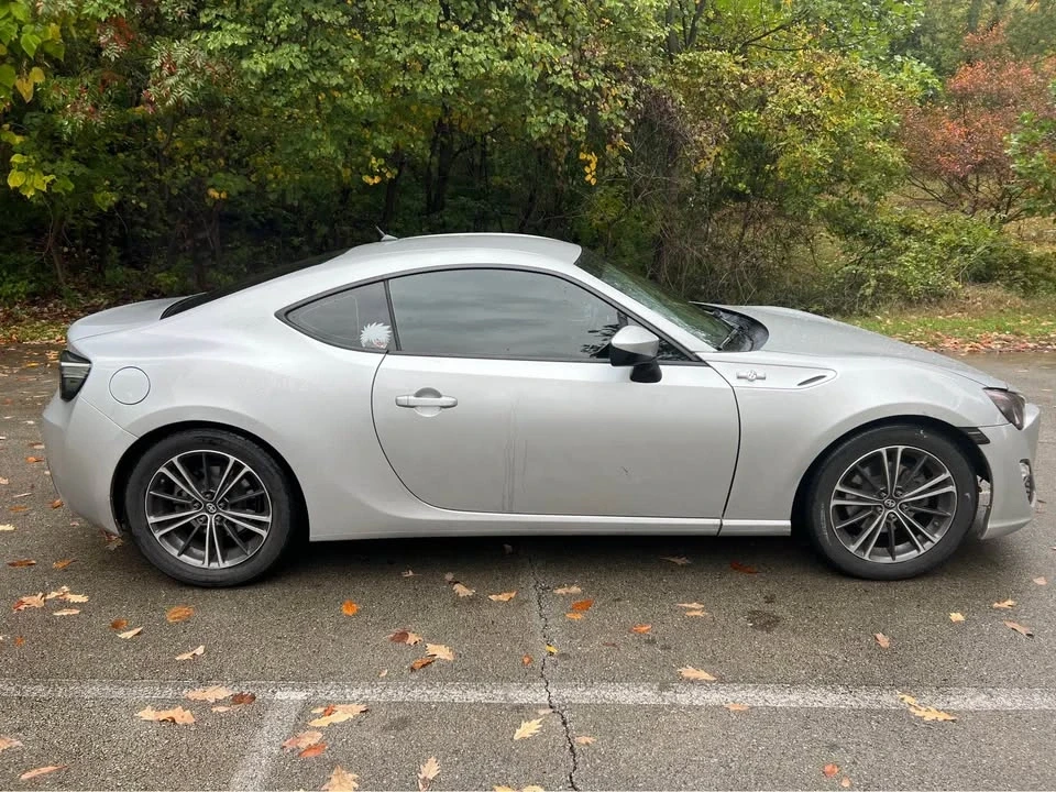 2014 Scion FR-S - Image 3 of 9