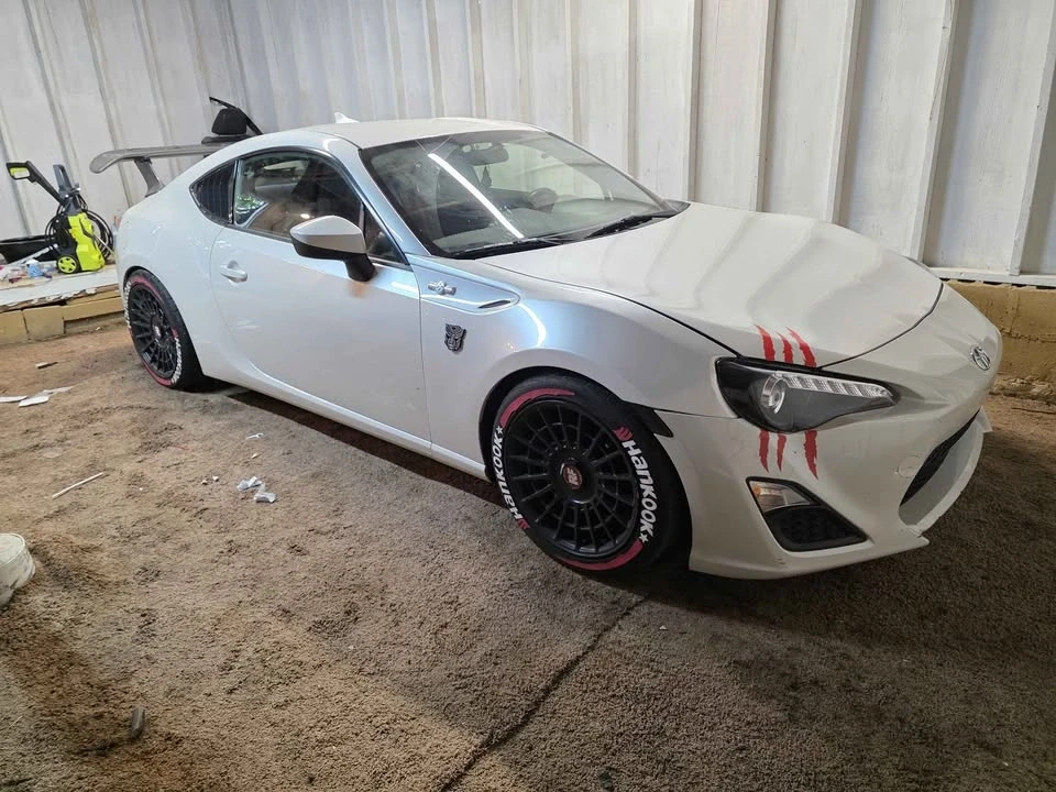 2014 Scion FR-S - Image 14 of 18
