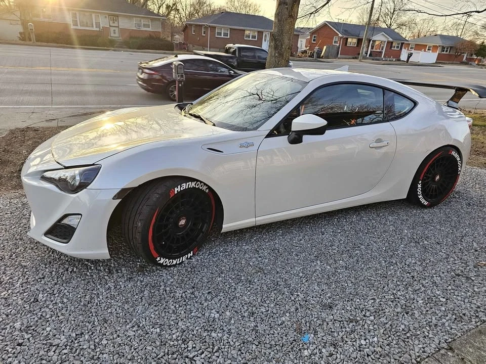 2014 Scion FR-S - Image 3 of 18