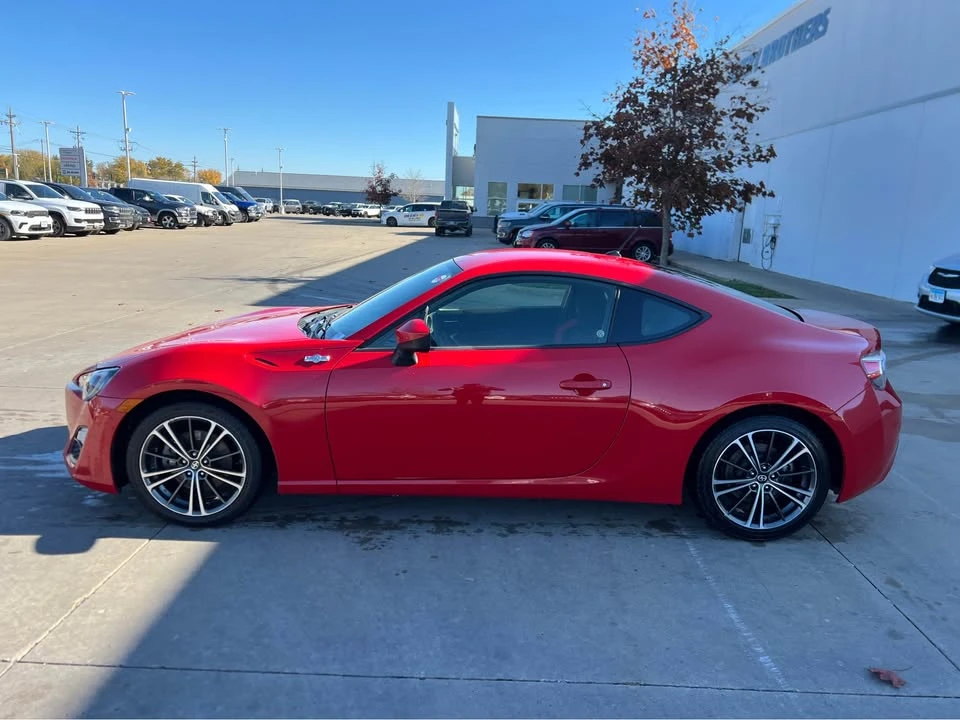 2014 Scion FR-S - Image 3 of 15