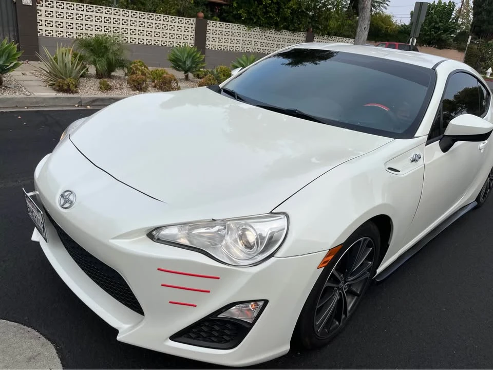 2014 Scion FR-S - Image 2 of 5