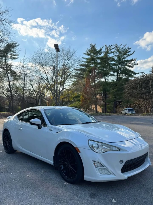2014 Scion FR-S - Image 2 of 20