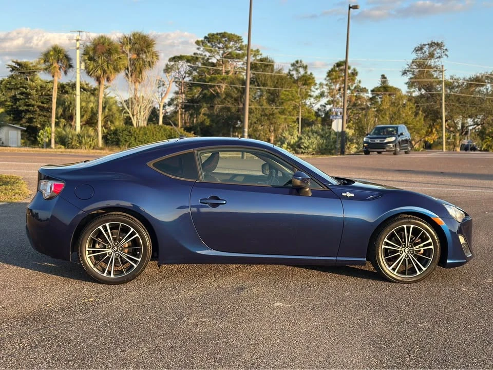 2014 Scion FR-S - Image 6 of 17