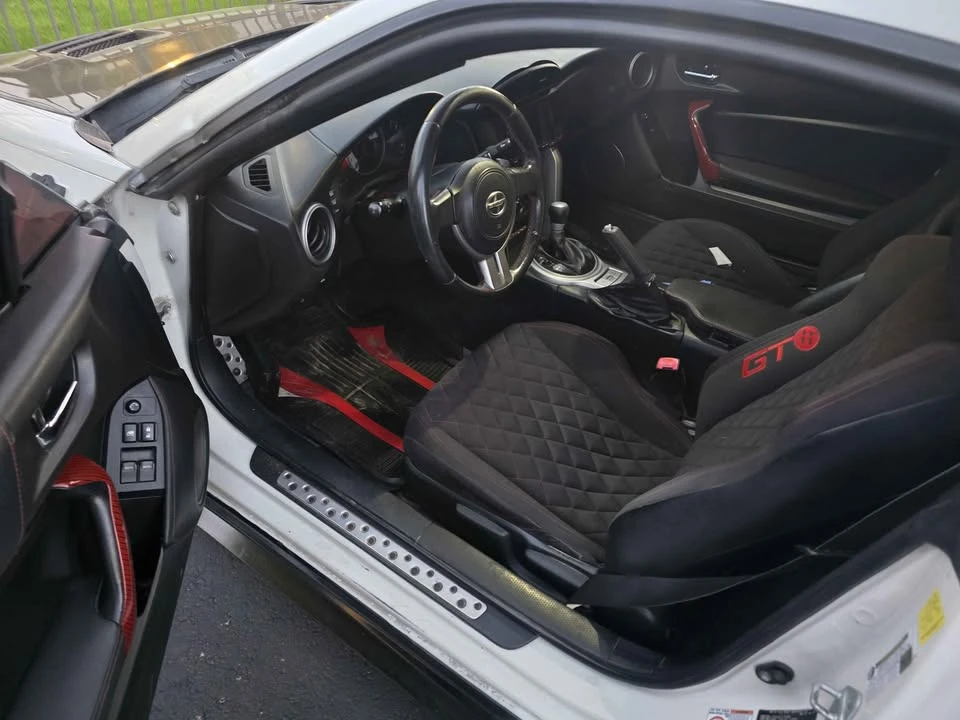 2014 Scion FR-S - Image 3 of 9