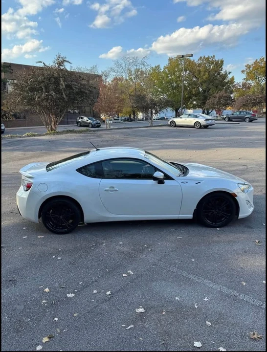 2014 Scion FR-S - Image 6 of 18