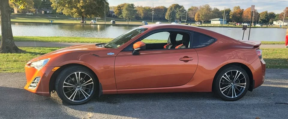 2014 Scion FR-S - Image 2 of 16