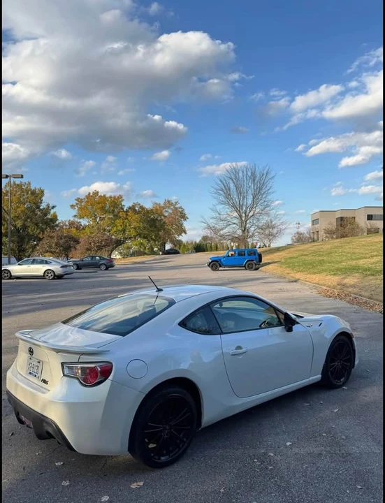 2014 Scion FR-S - Image 3 of 18