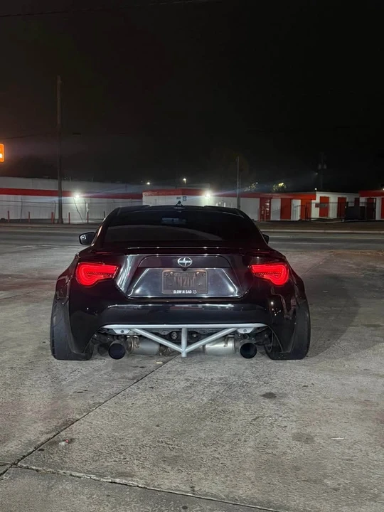 2014 Scion FR-S - Image 2 of 17