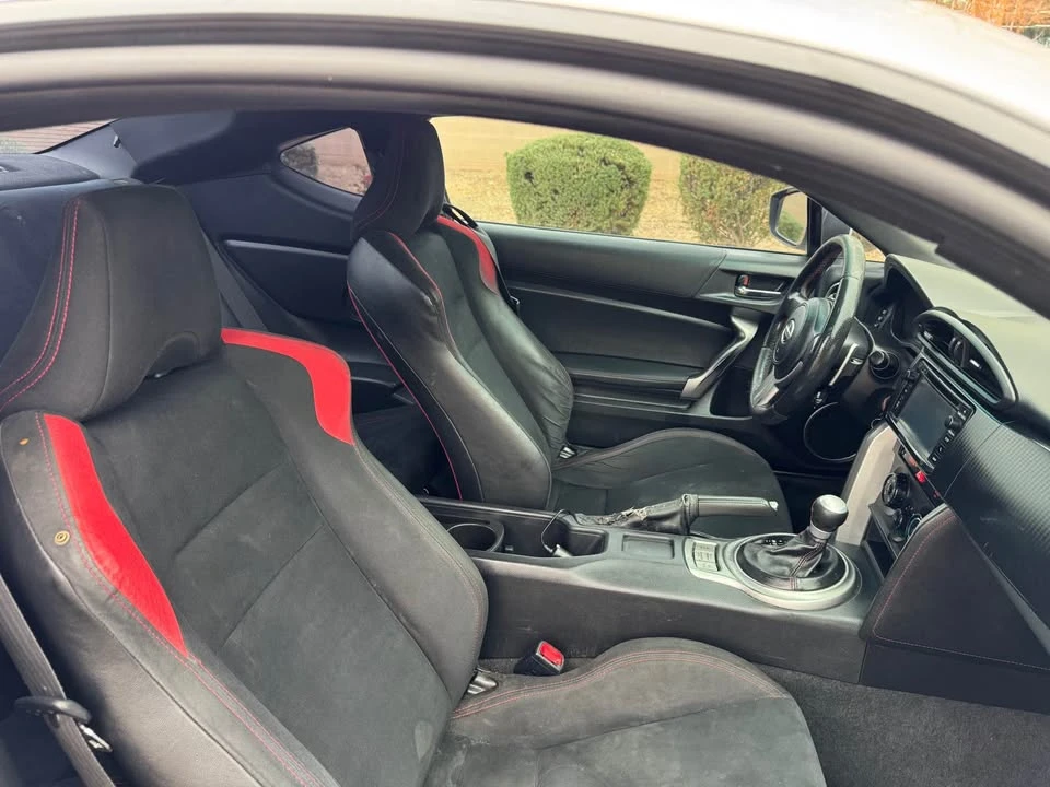 2014 Scion FR-S - Image 11 of 12