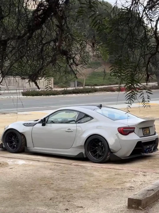 2014 Scion FR-S - Image 2 of 6