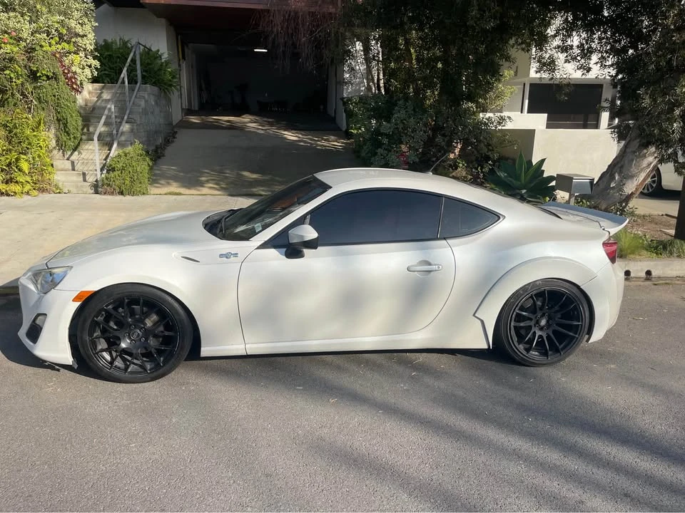 2014 Scion FR-S - Image 2 of 8