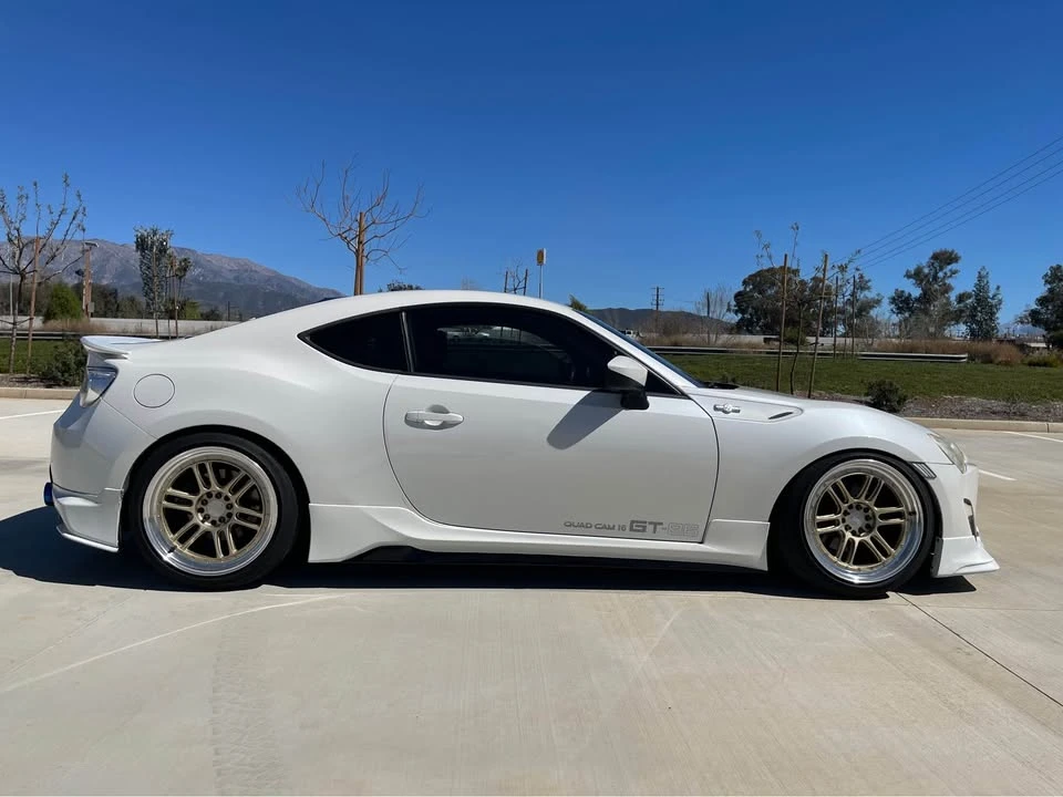 2014 Scion FR-S - Image 6 of 13