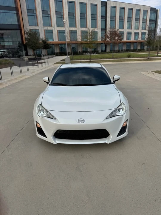 2014 Scion FR-S - Image 2 of 20