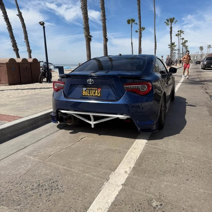 2014 Scion FR-S - Image 2 of 8
