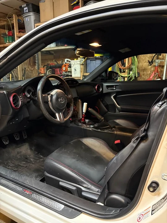 2014 Scion FR-S - Image 10 of 14