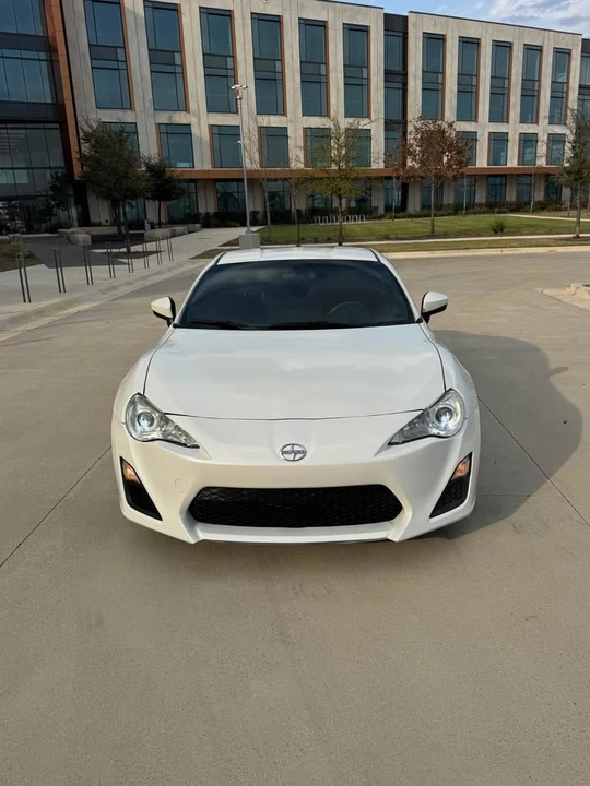 2014 Scion FR-S - Image 10 of 20